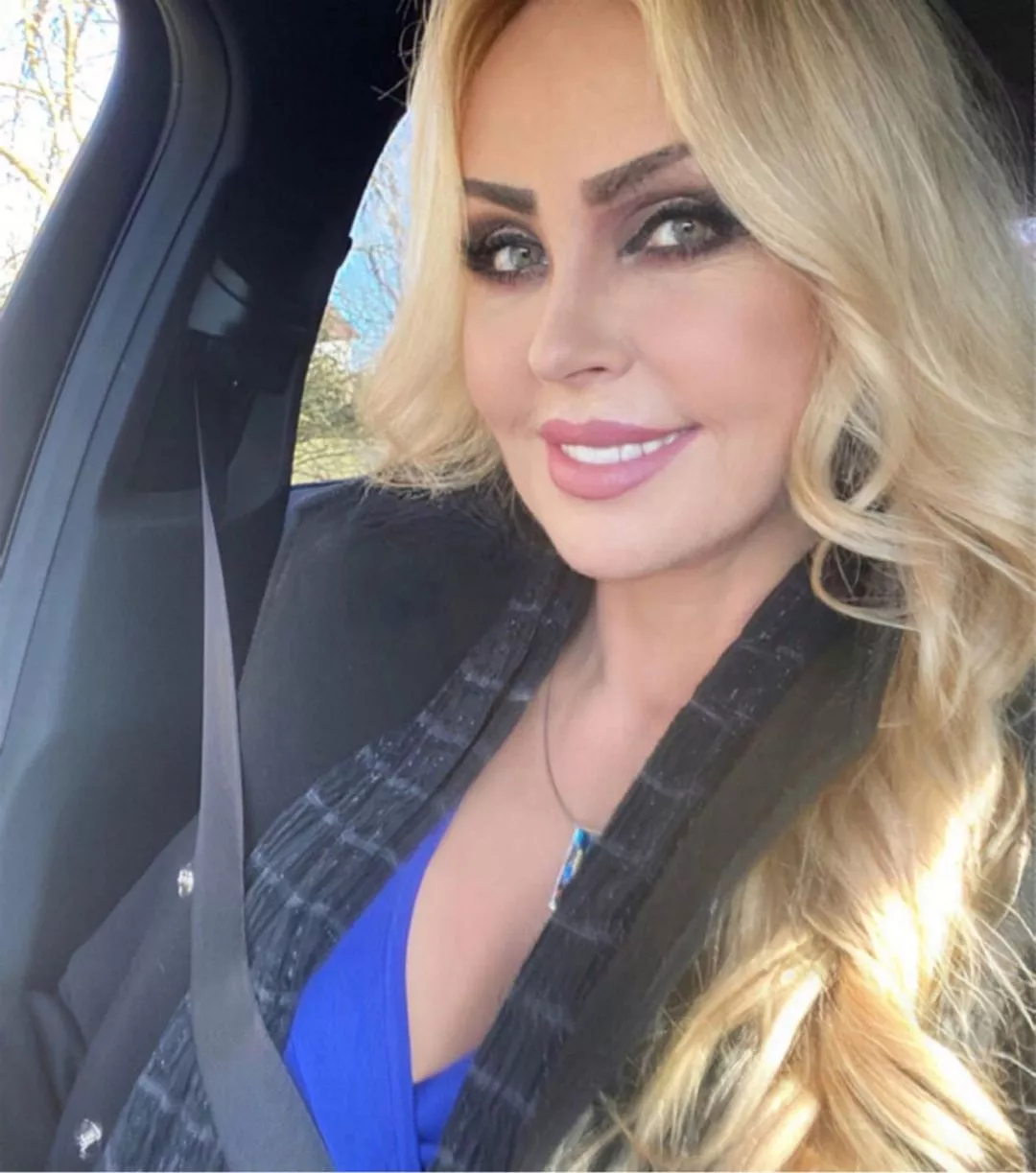 Teresa Werner na ustach wszystkich! Gwiazda śląskich szlagierów odsłoniła ponętny dekolt! 